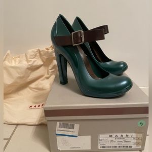 Marni dark green Mary Jane rubberized jelly shoes size 35 EUC